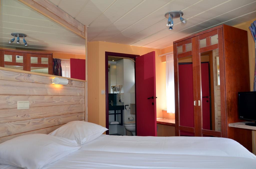 Hotel Les Arcades - La-Roche-En-Ardenne Eksteriør billede